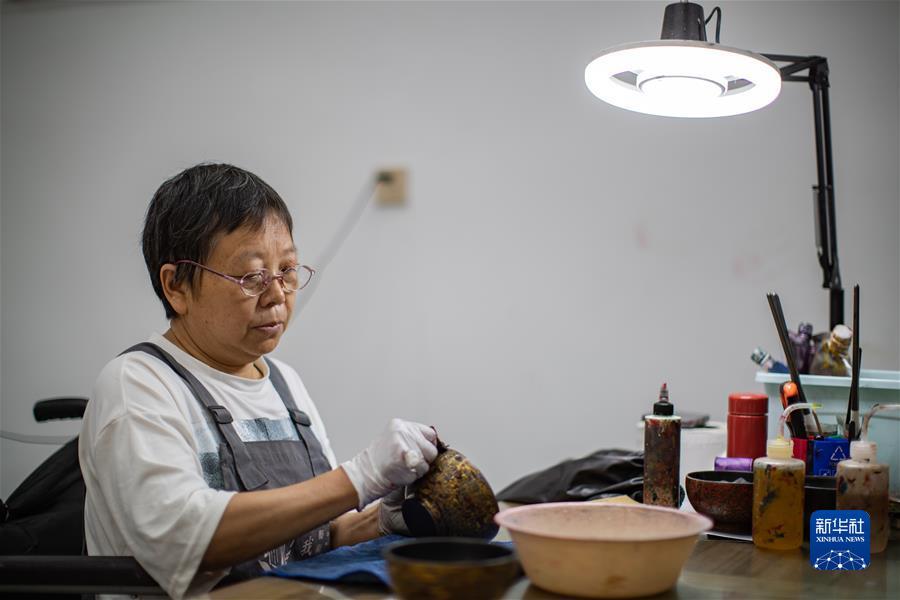 现金炸金花的图片